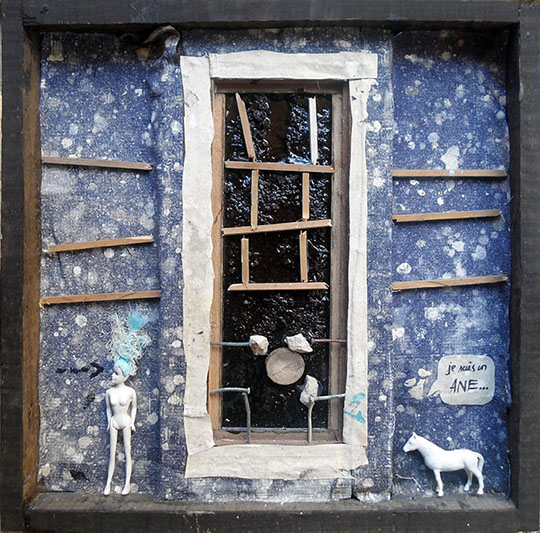 The donkey who believes that he's a serious man / L'âne qui se prend pour un homme sérieux